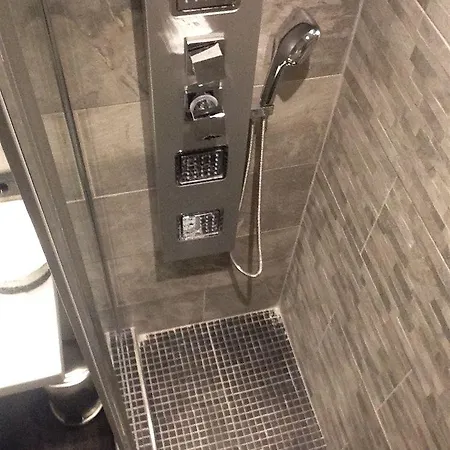 Romance Cosimato Trastevere ローマ