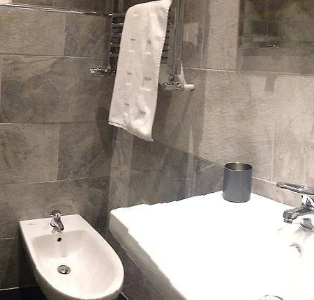 Romance Cosimato Trastevere 게스트하우스 *